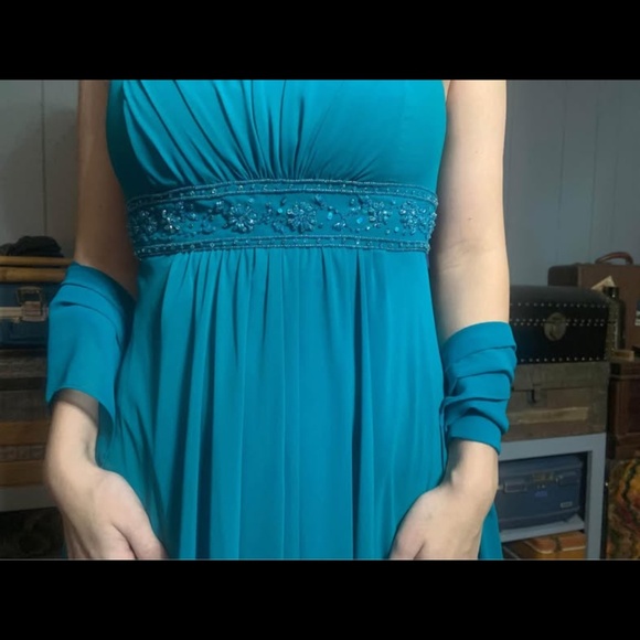 Brides maid prom pageant gown - Picture 3 of 6